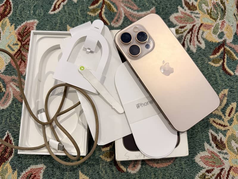 iPhone 16 Pro Jv 1