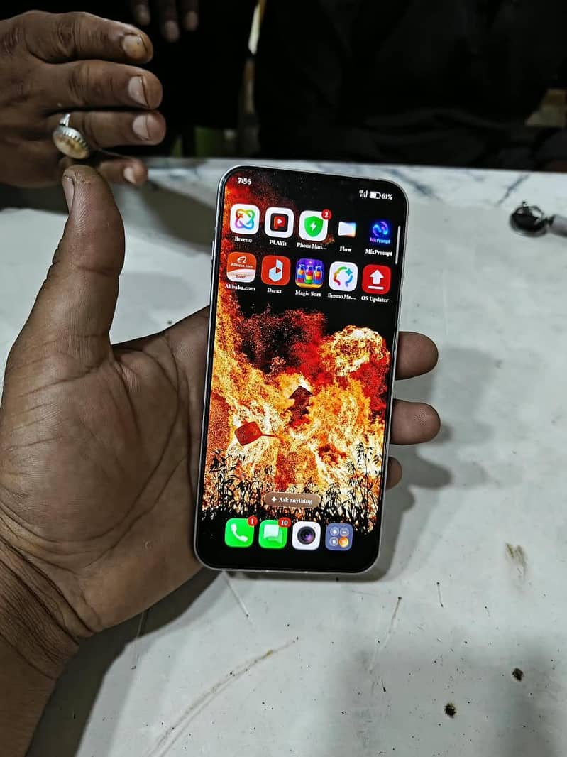 One Plus 13t 3