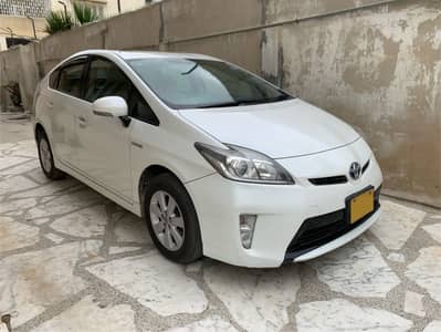 Toyota Prius 2015 Pearl White