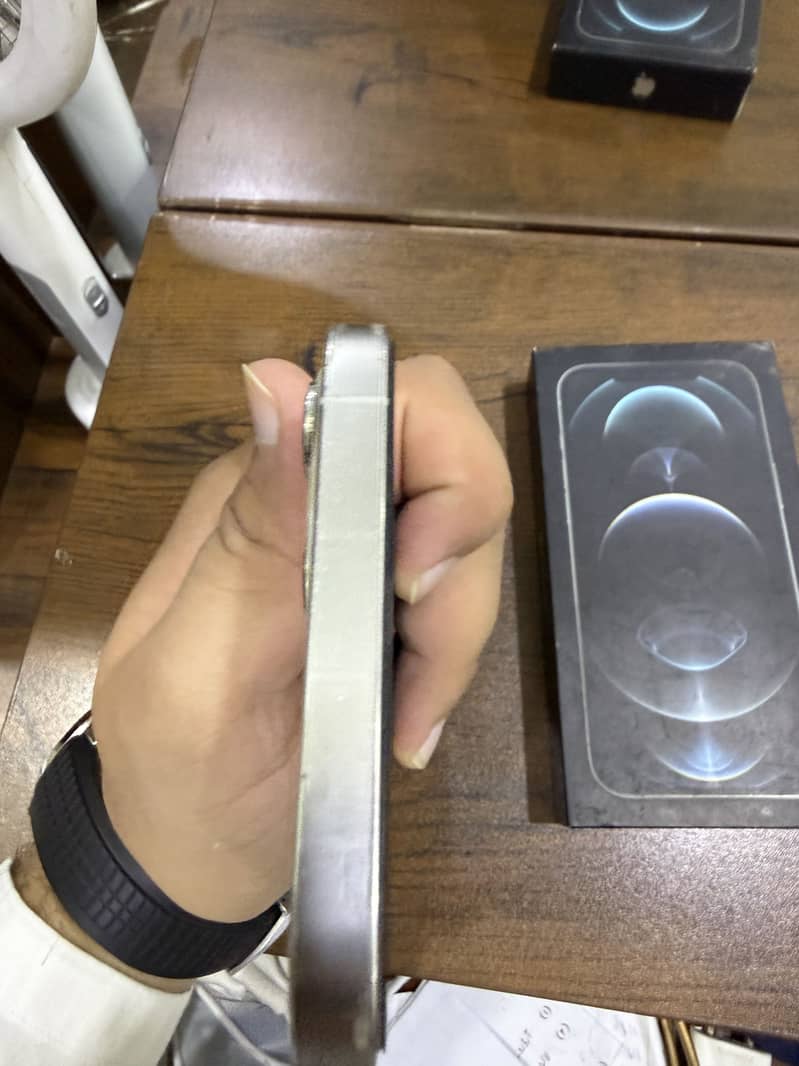 Apple iPhone 12 Pro Max 5