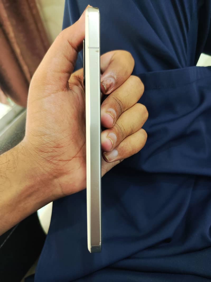 Xiaomi Mi 13 3