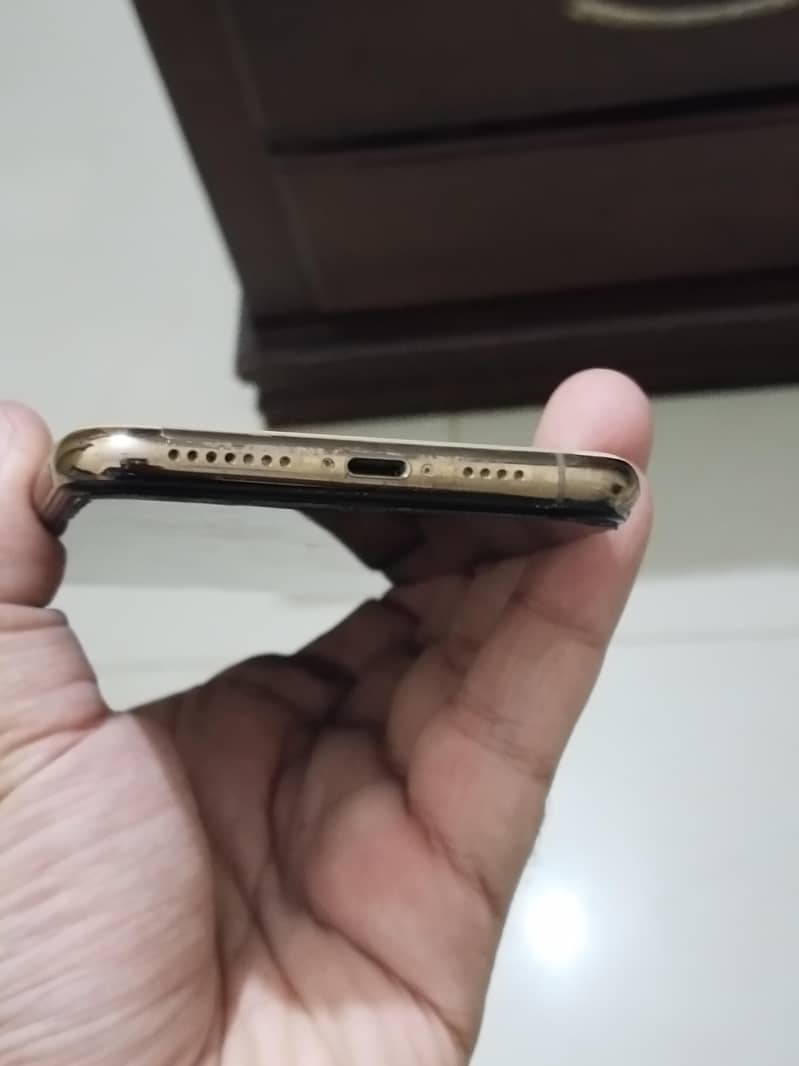 Apple iPhone 11 Pro Max 3