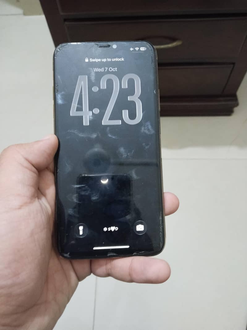 Apple iPhone 11 Pro Max 6