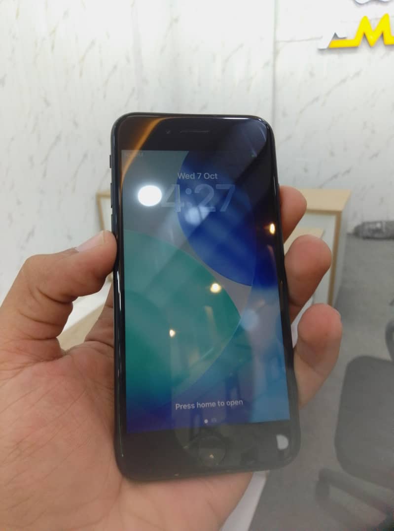 Apple iPhone SE 1