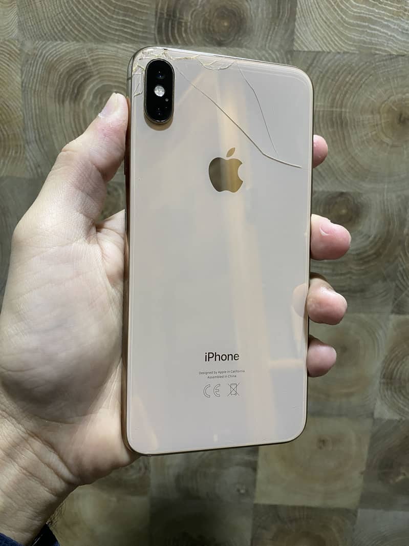 Apple iPhone XS Max 0