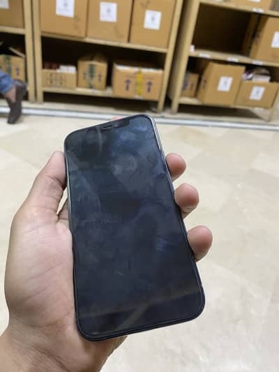 Apple iPhone 12