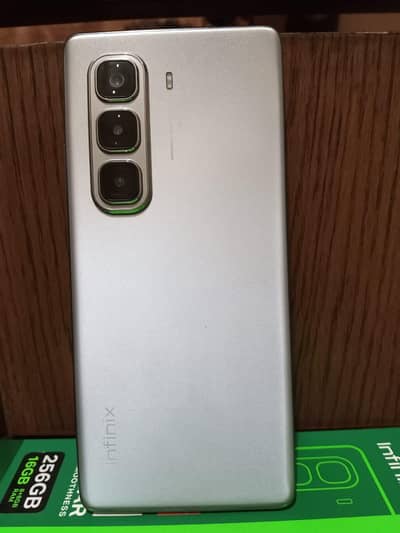 infinix Hot 50 pro plus 8+8 /256 iphone sy exchange possible