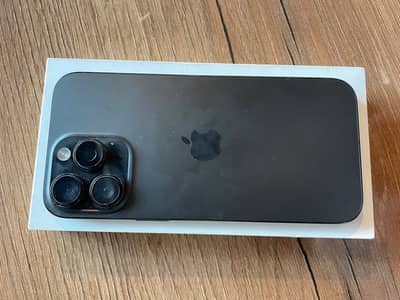 Apple iPhone 16 Pro Max