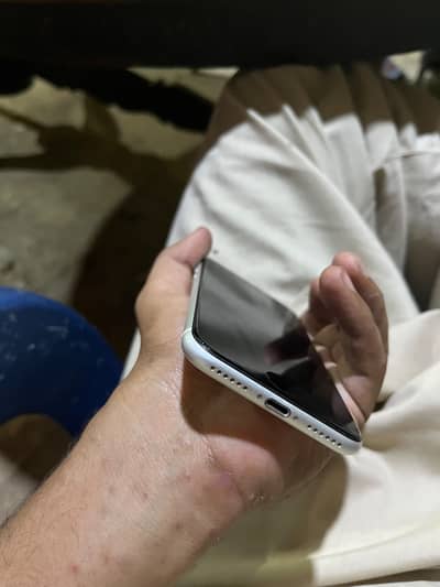 Apple iPhone SE