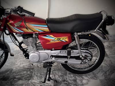 Honda CG 125 Like Brand New Bike