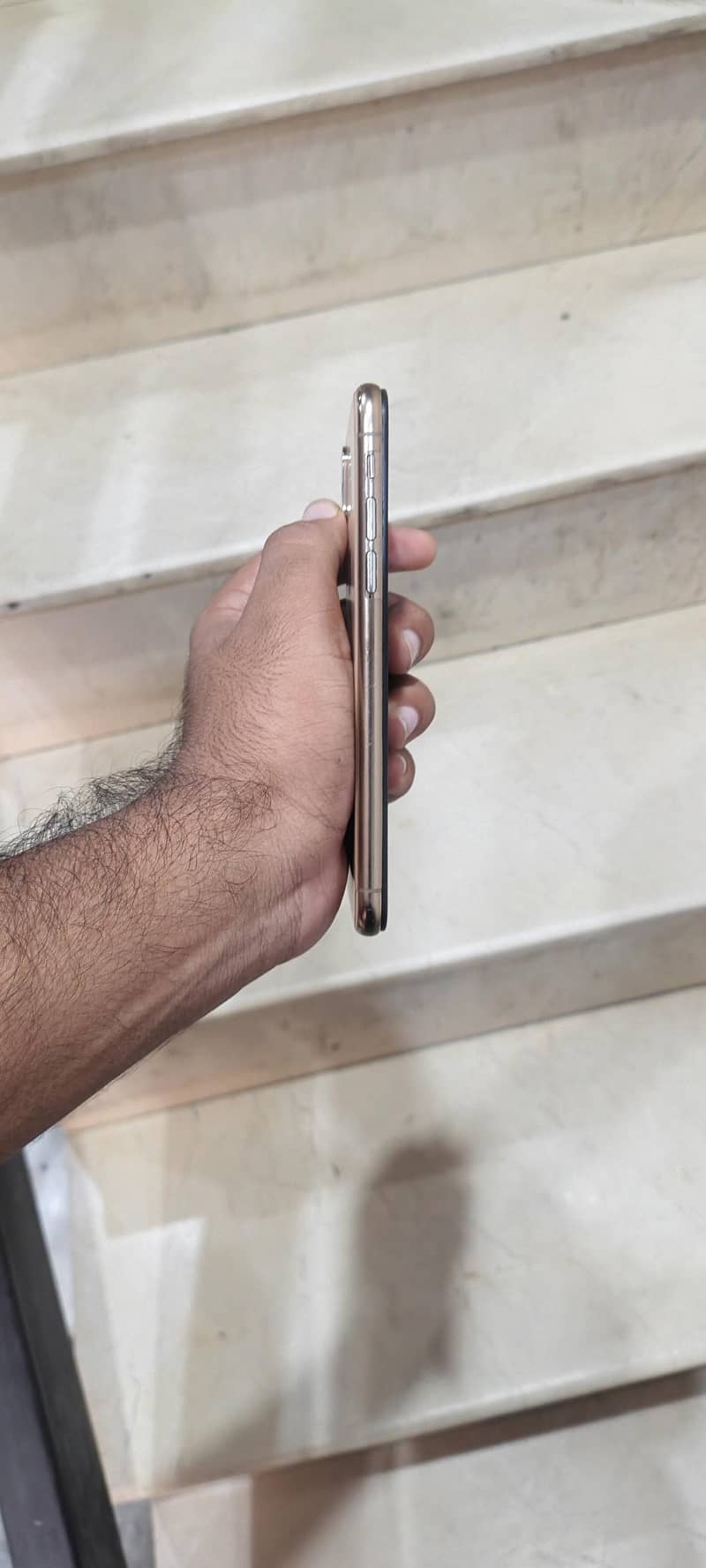 Apple iPhone XS 5