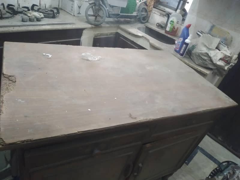Iron table 1