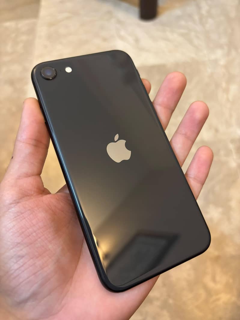 Apple iPhone SE 0