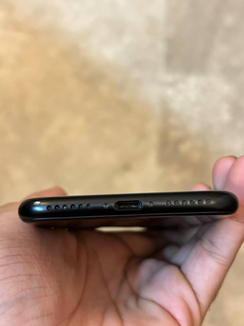 Apple iPhone SE 3