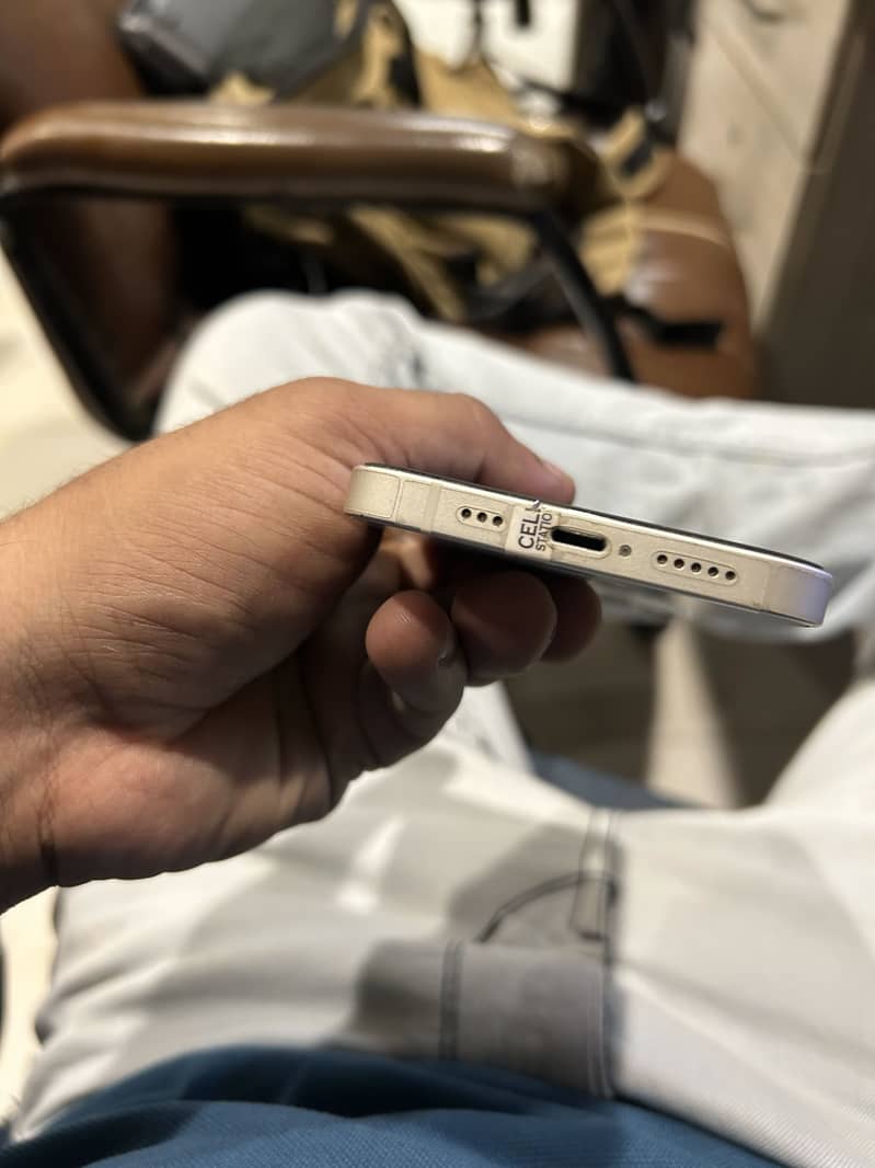 Apple iPhone 13 3