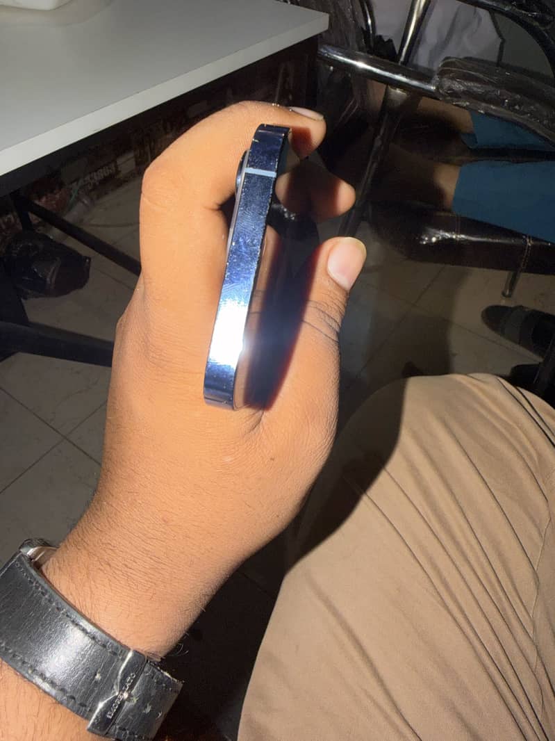 Apple iPhone 13 Pro 0