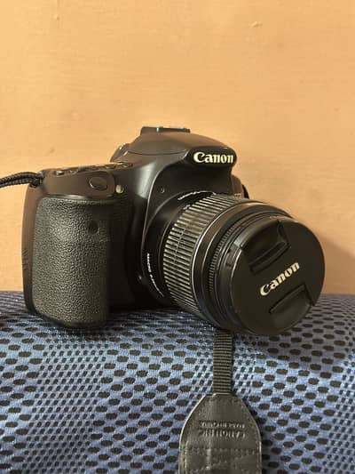 canon 60D frash condition camera with kit lens camera bag