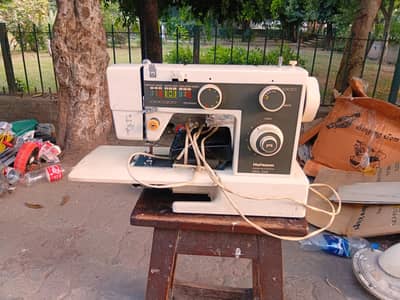 karhai wale machine ha achi condition me ha orignal ha