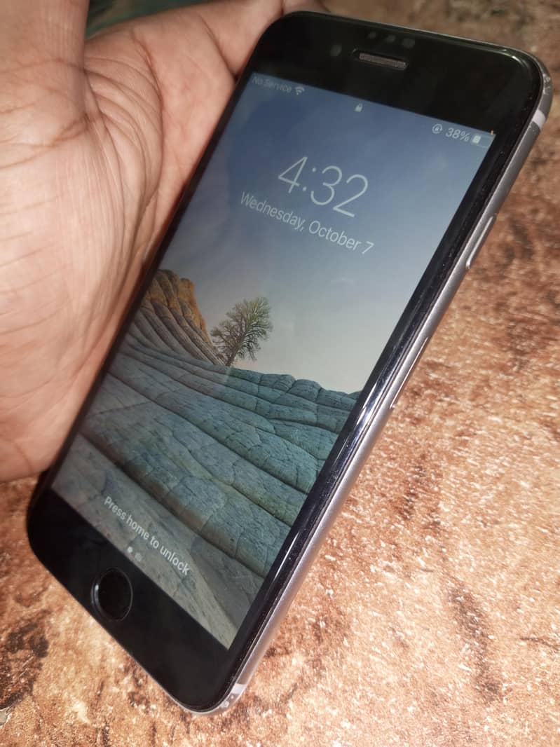 Apple iPhone 6S 0