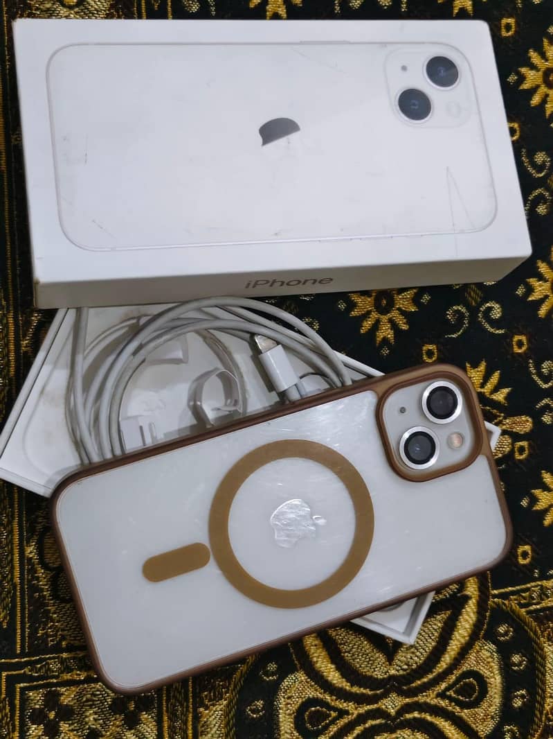 Apple iPhone 13 0