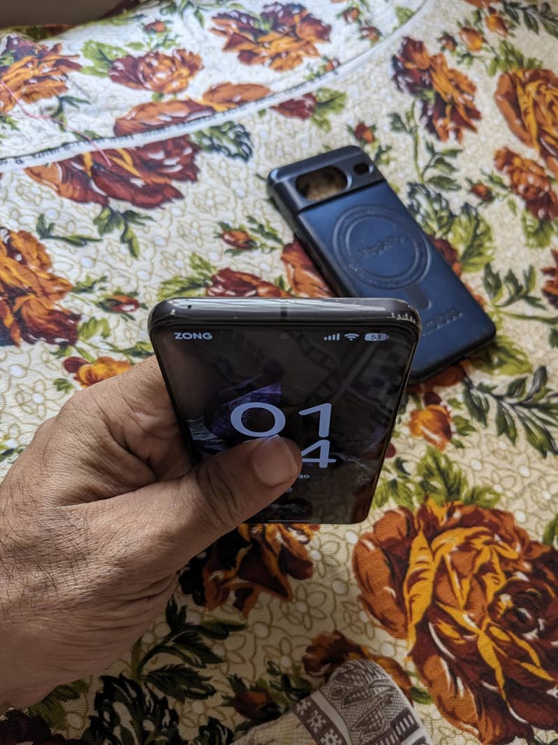 Google Pixel 8 (5G) 4