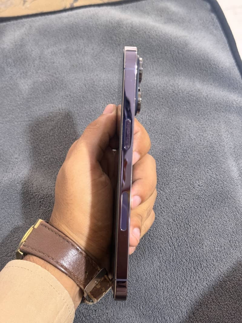 Apple iPhone 14 Pro Max 2