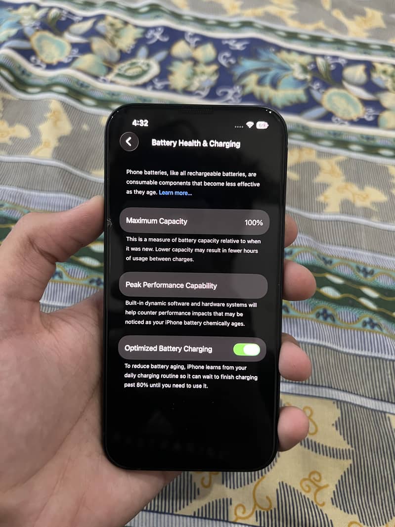 Apple iPhone 13 11