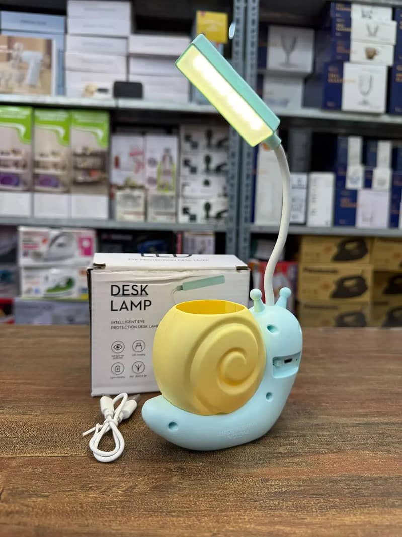 Adjustable Foldable cartoon snail led table light 2