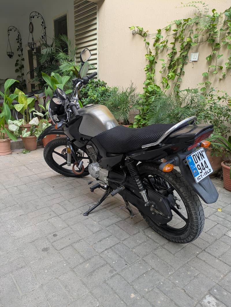 Total genuine ybr , pristine engine , immaculate condition 0