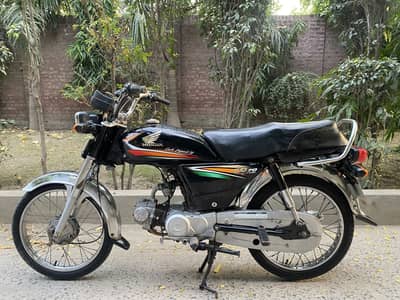 Honda CD 70 Call 03029636017 Good condition argent sale sale