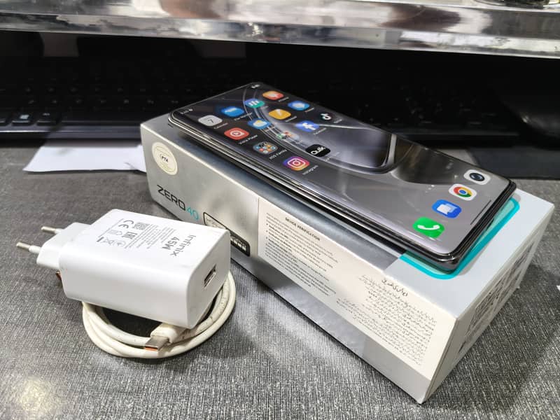 Infinix Zero 40 0