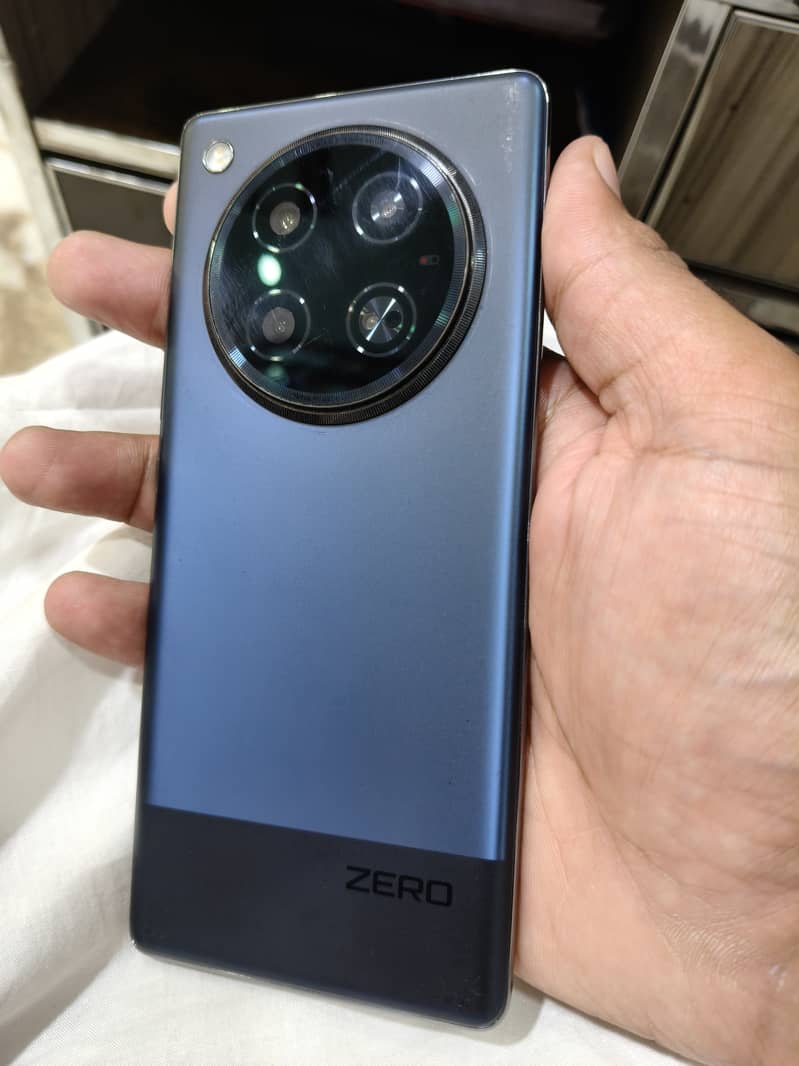 Infinix Zero 40 1