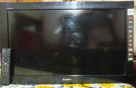 Sony BRAVIA 32-Inch LCD TV with Remote – Made in Malaysia