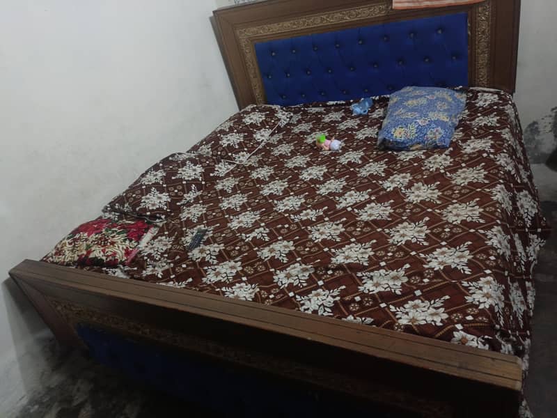 king size bed one side table and dressing table 1