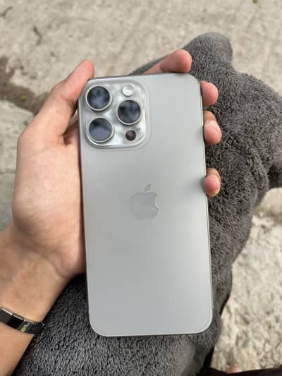 Apple iPhone 15 Pro Max