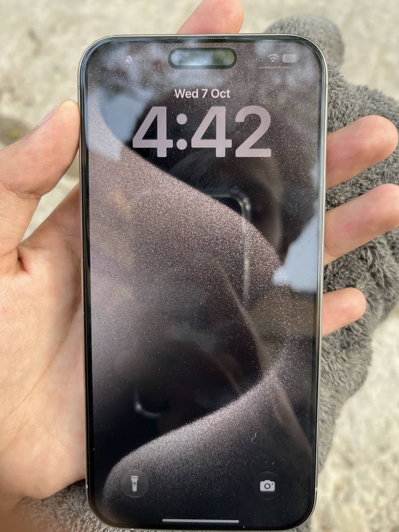 Apple iPhone 15 Pro Max 3