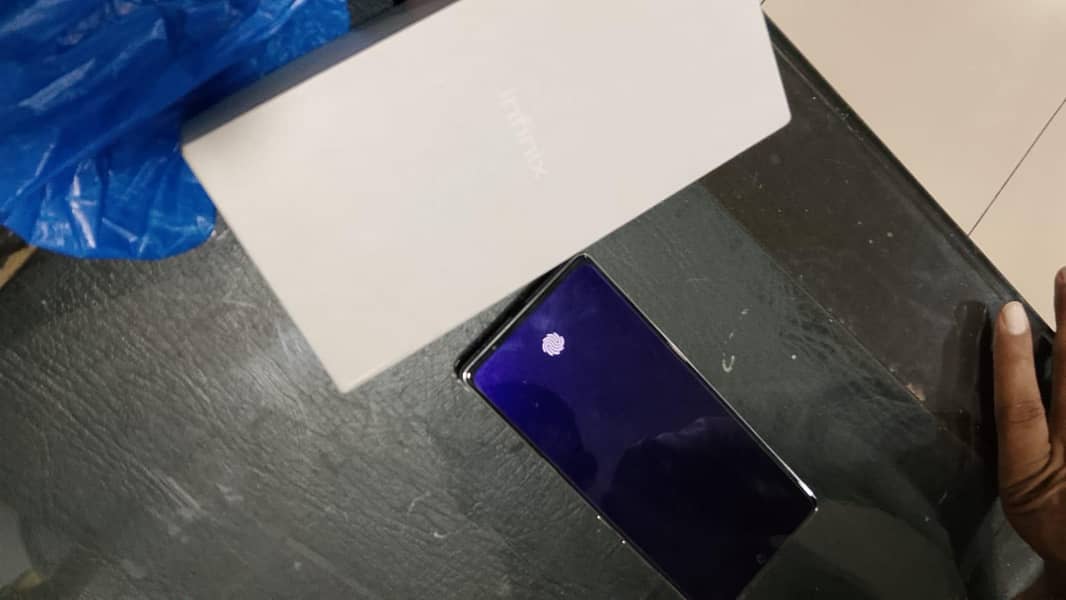 Infinix Note 40 5