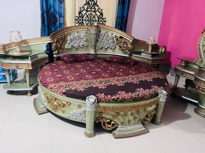 Good quality paint,new model and used only 1 year
