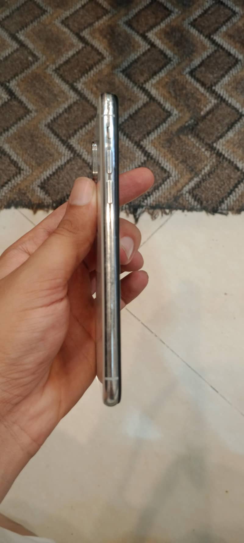Apple iPhone XS 4