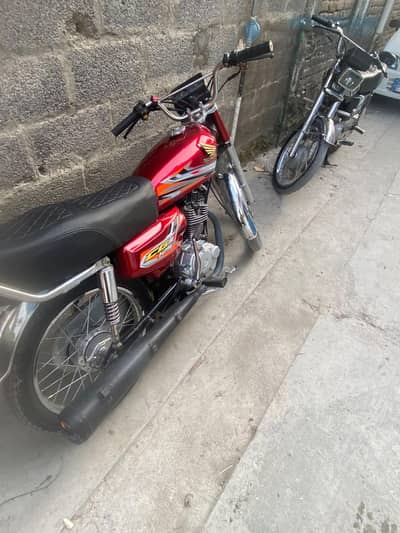 2016/2017 model Honda 125 registration 2018 Lahore number