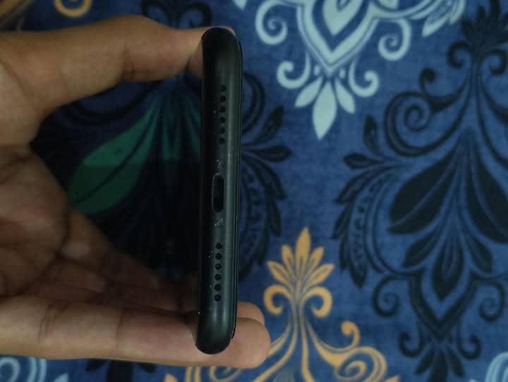 Apple iPhone XR 2