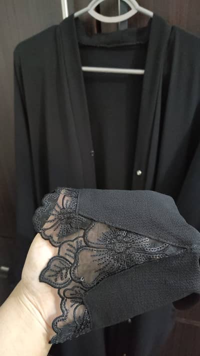 Black Abaya with elegent lace.