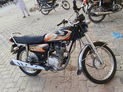 Honda 125 2022 model lush condition