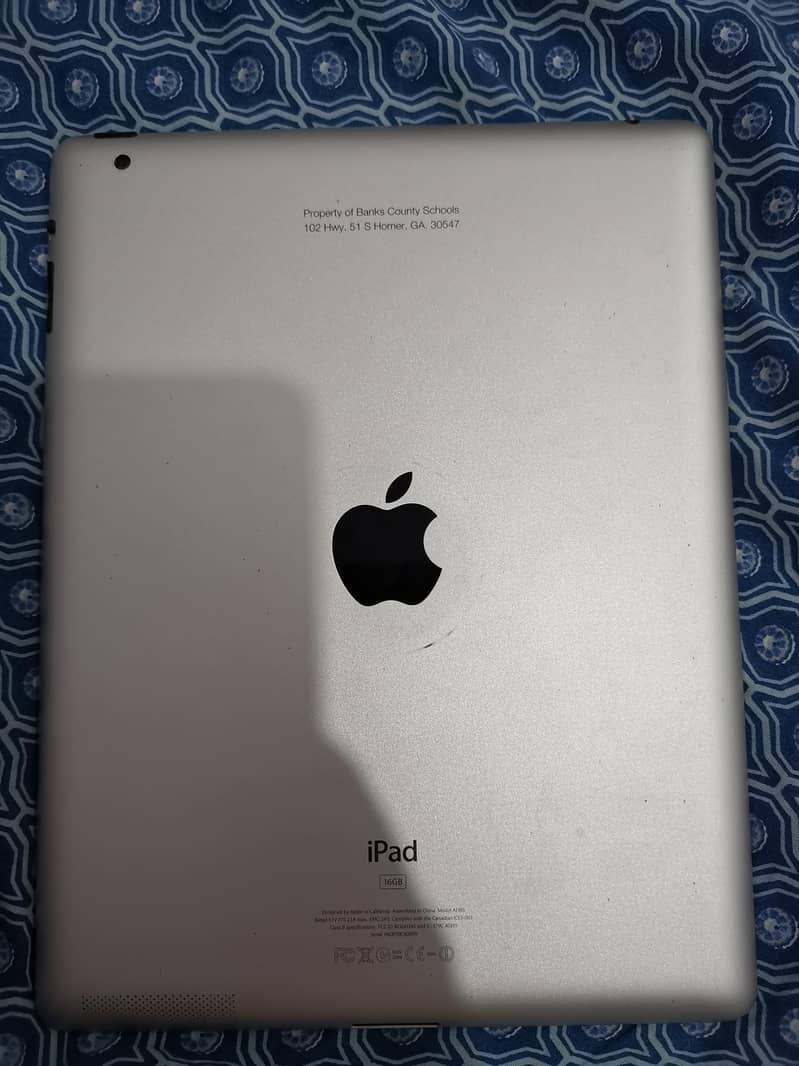 IPAD 3RD GENERATION 1