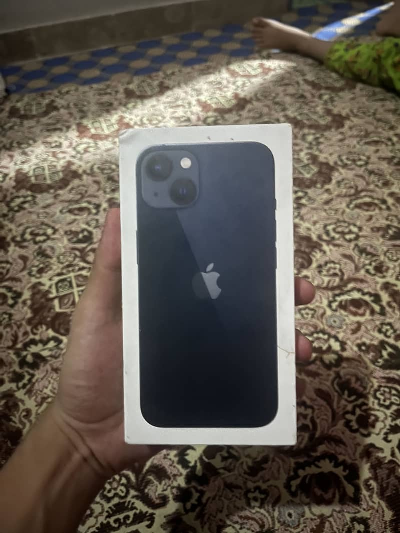 Apple iPhone 13 6