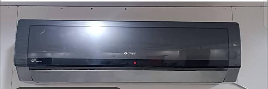 Gree 1.5 Ton Inverter AC – Excellent Condition