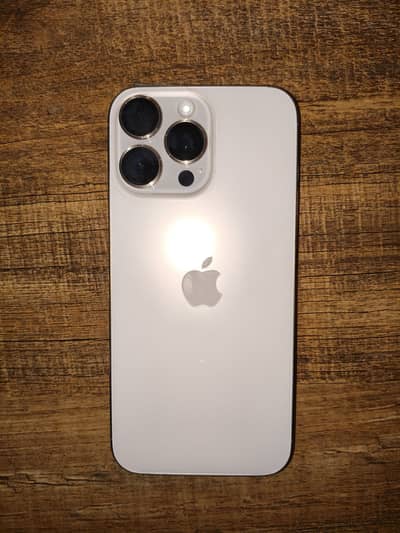 Apple iPhone 16 Pro Max Dessert titanium