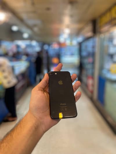 Apple iPhone 8
