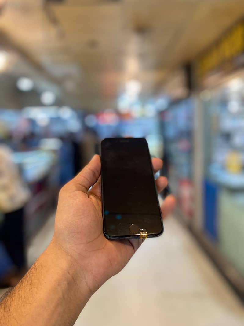Apple iPhone 8 2