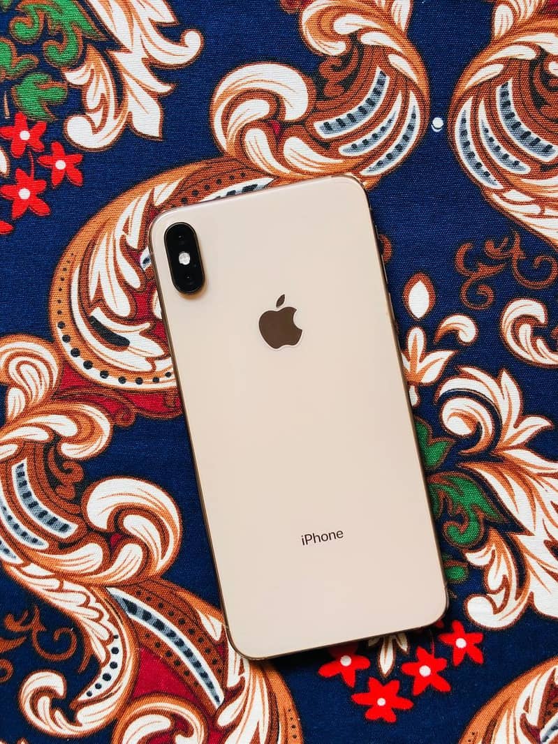 Apple iPhone XS Max 0